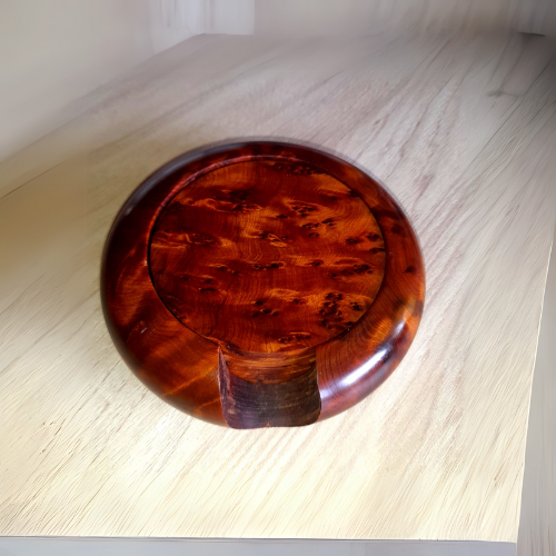 Beauté intemporelle des sous-verres du bois de thuya
