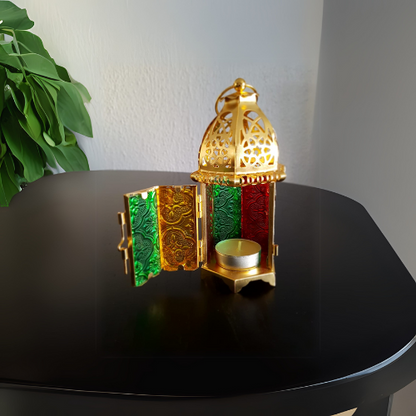Lanterne Marocaine Artisanale en Métal Doré avec Vitraux Colorés - Élégance et Authenticité