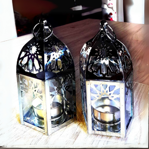 Photophore de l'élégance intemporelle de l'artisanat marocain.